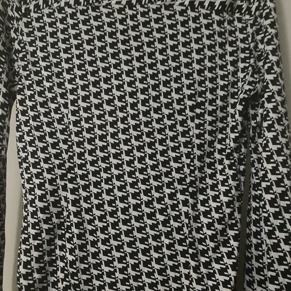 Kenneth Cole Reaction Ling Sleeved Button Front Blouse NWT Size Small - Picture 7 of 10